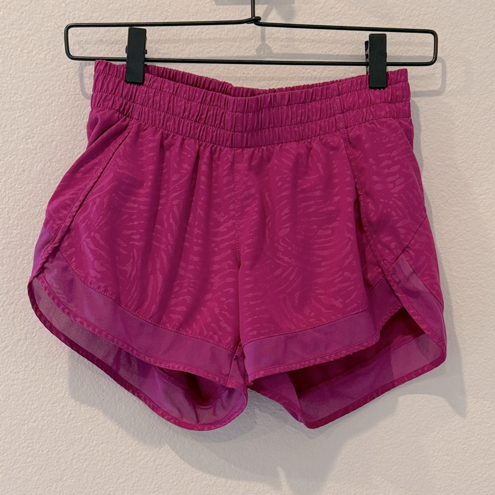 Athleta Mesh Racer‎ Run Mid Rise Magenta Athletic Shorts Size XXS